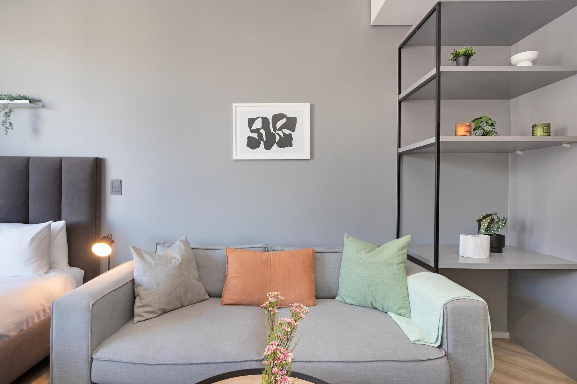One Thibault 2003 Apartamento *